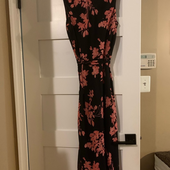 Midi length v neck with ruffle detail dress - Picture 2 of 3